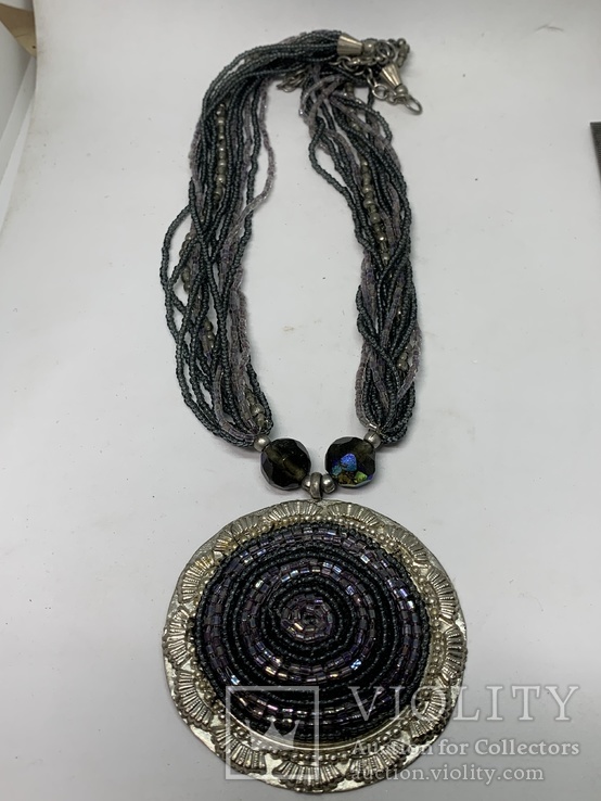 Ожерелье из биссера с большим круглым кулоном с Англии, фото №2