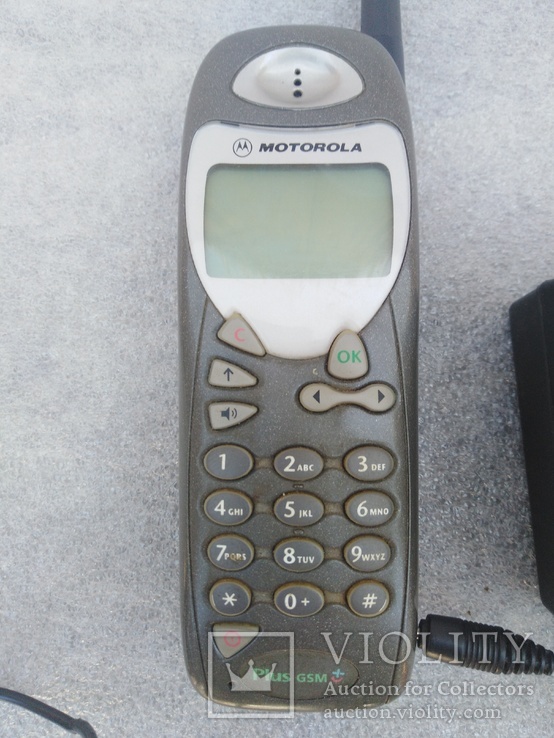 Мобильный ретро-телефон "Motorola"