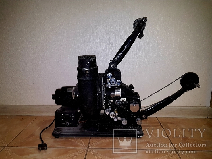 Кинопроектор звуковой узкопленочный тип 16-зп-6 1948г.в., фото №2