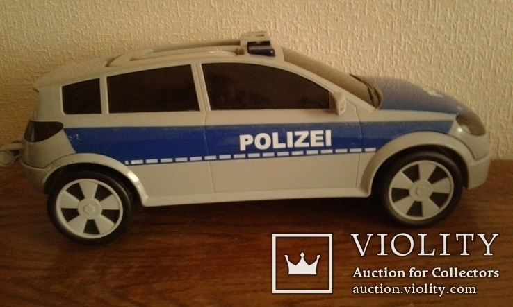 Большая полицейская машина. Германия