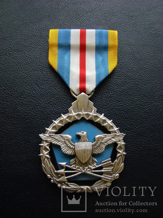 Медаль министерства обороны США за превосходную службу, фото №2