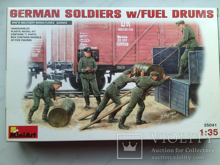 Немецкие солдаты с топливными бочками ,, MiniArt ,, м.1.35