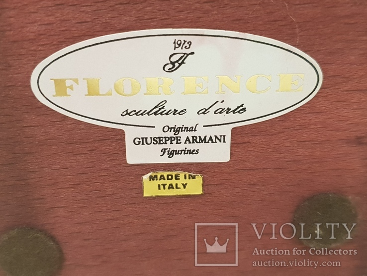 Дама с зонтиком G. Armani, Florence 23см, фото №10