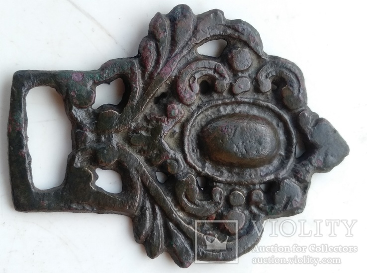 Старинная бронзовая поясная пряжка XVlll-й век ( в патине )., фото №11