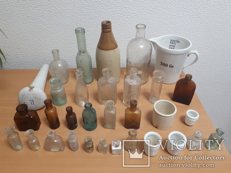 Старинные стеклянные бутылочки для изготовления лекарств, фото №2