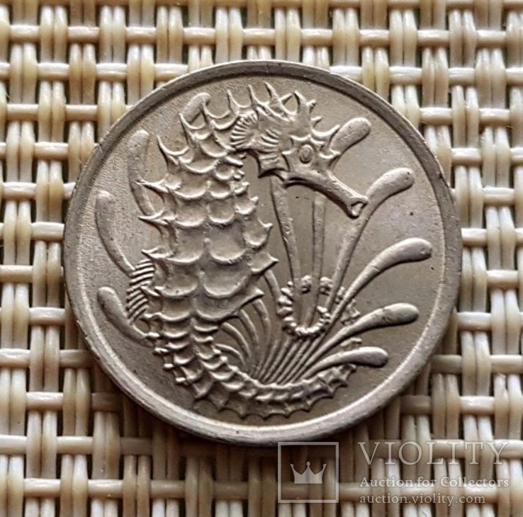Сингапур. 10 центов 1980 г. UNC