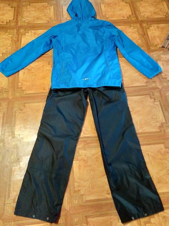 Лёгкий спортивный костюм из защитой от дождя, фото №3