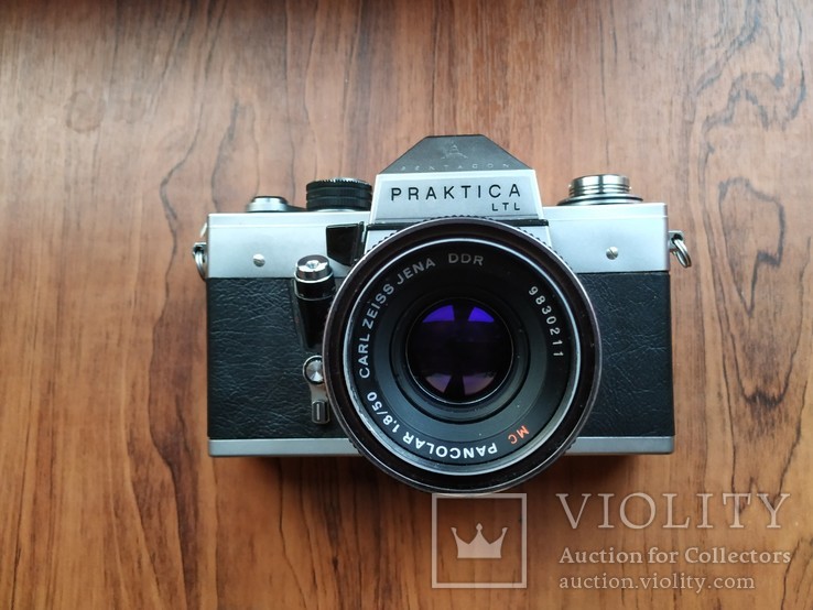 Фотоаппарат Praktica LTL с бъективом Carl Zeuss Jena MC Pancolor 1,8/50 DDR