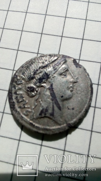 Респуб.денар Gens ACILIA.Manlius Acilius Glabrio. 49 B.C.