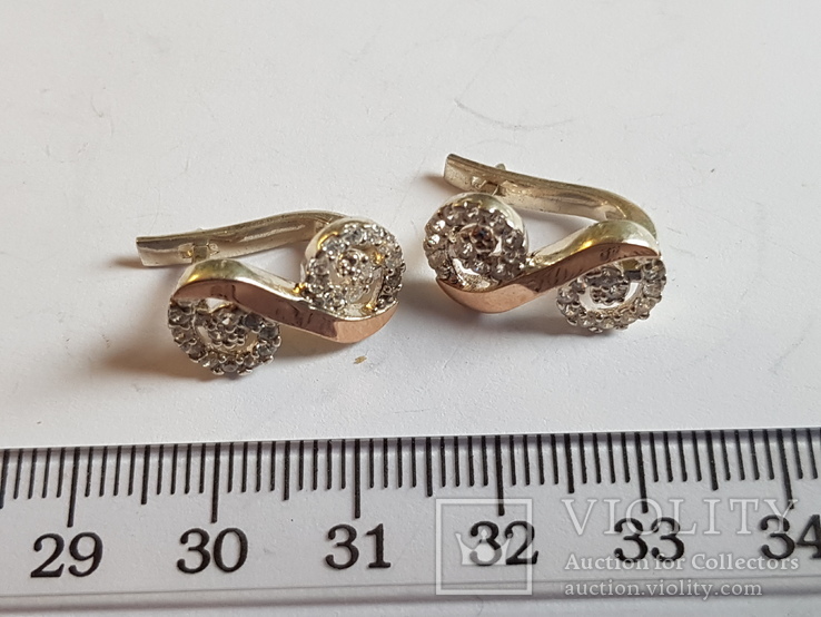 Серьги серебро 925 проба. Вес 4.47 г.