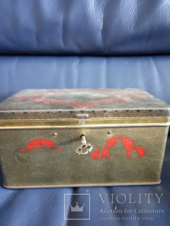Антикварная коробка от чая Douwe Egberts
