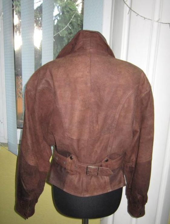 Оригинальная женская кожаная куртка-косуха с поясом . Лот 234, фото №5