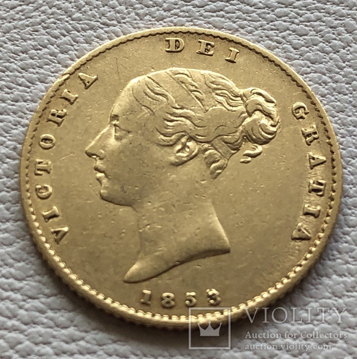 1/2 соверена 1853 год Англия золото 3,87 грамм 917’
