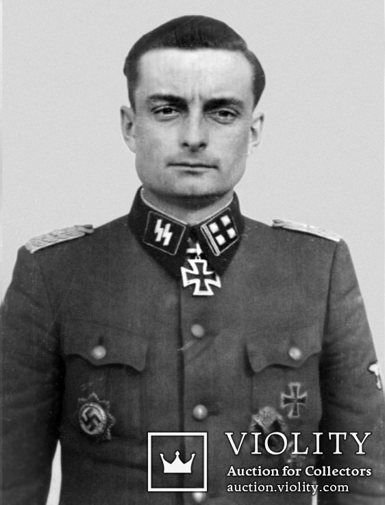 Оберштурмбанфюрер СС награждён 3-мя Крестами и др. наградами.