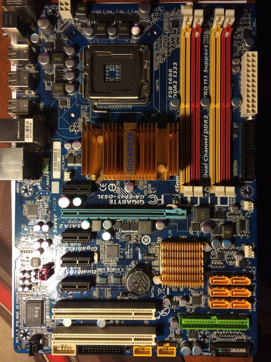 Материнська плата Gigabyte GA-EP45-DS3L (s775, P45, PCI-Ex16)