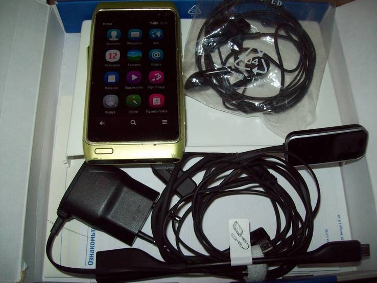 Nokia N8, фото №2