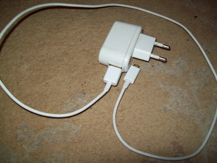 10.Зарядное устройство -bravis- microUSB 5V\1A, photo number 2