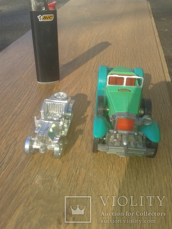  два коллекционных игрушечных автомобиля, фото №2