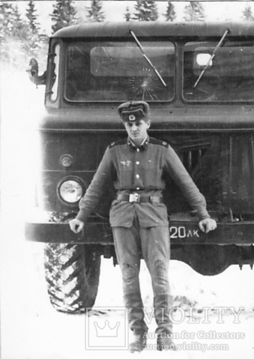 Фото солдат , автомобиль ГАЗ-66