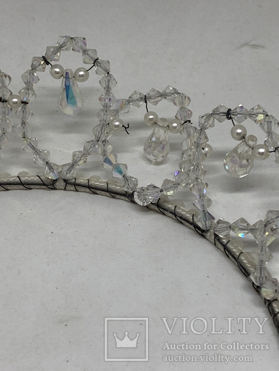 Обруч для волос в виде короны с прозрачными кристалами и подвесками, фото №4