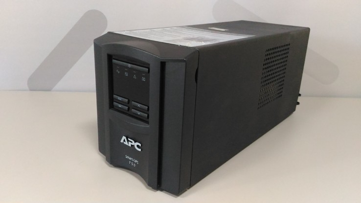 ИБП (UPS) линейно-интерактивный APC Smart-UPS 750VA LCD (SMT750I), фото №8