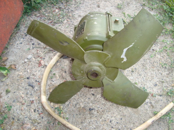Электродвигатель с вентилятором СССР., фото №3