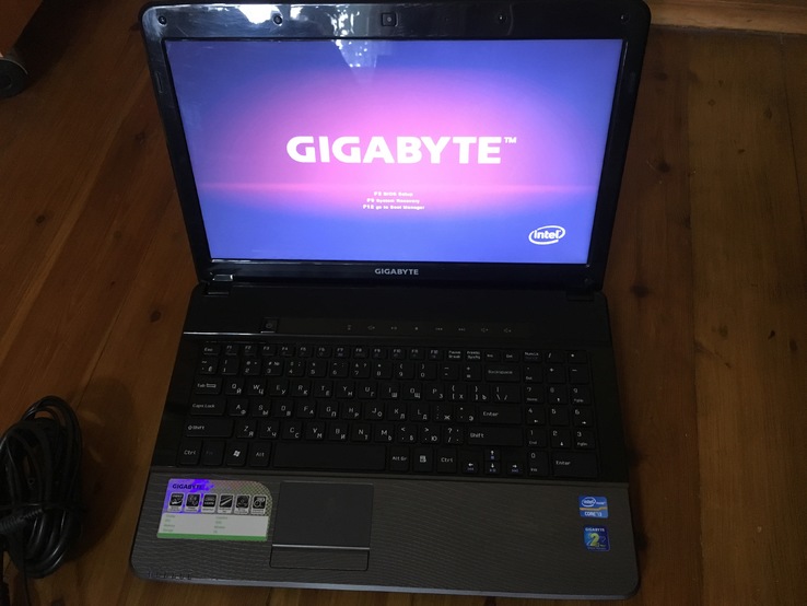 Ноутбук GIGABYTE Q2532 i3 2533M / 4GB/500GB/INTEL HD G2, фото №6