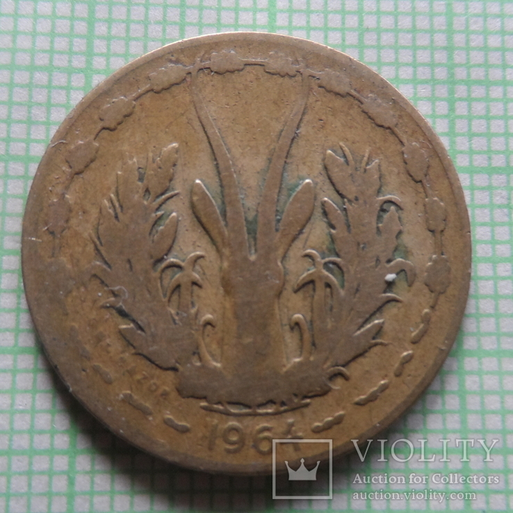 10 франков  1964 Африка   (Р.6.1)~, фото №2