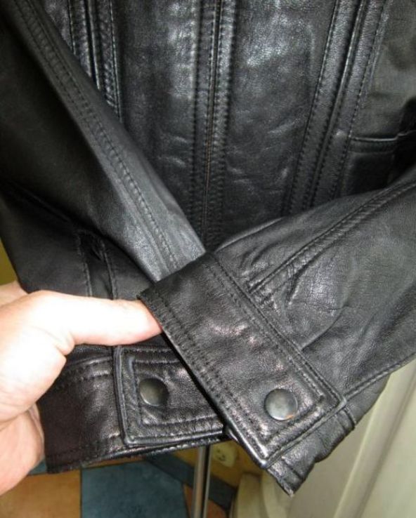 Лёгкая кожаная мужская куртка C&amp;A. Лот 540, фото №6