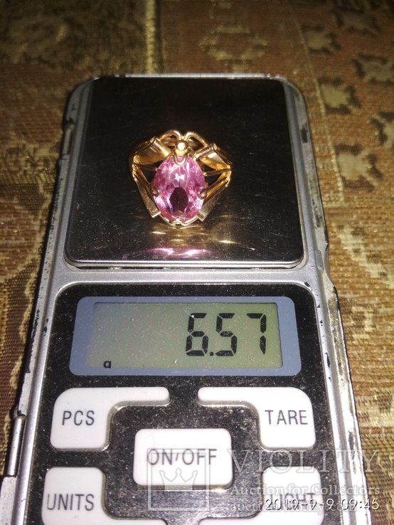 Кольцо из золота 583 пробы с камнем розового цвета