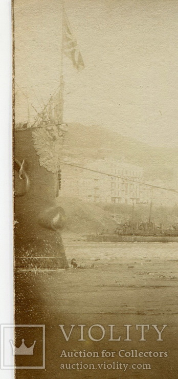 Корабли в порту Владивостока. Слева – фрагмент крейсера 1 ранга «Аскольд»., фото №5