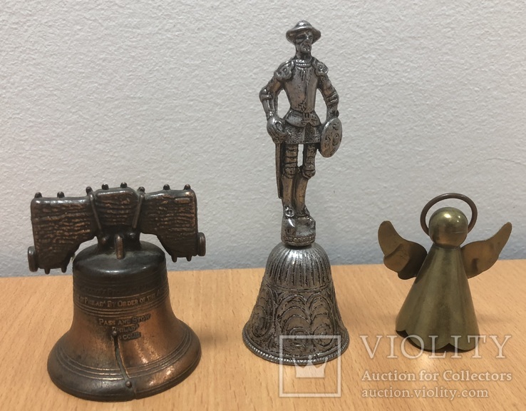 Три сувенирные металлыческие колокольчики