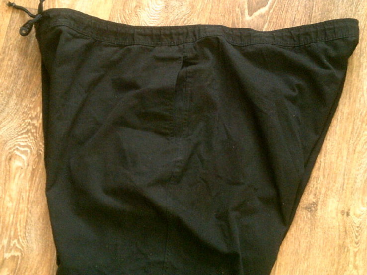 Premier Man - фирменные котон штаны обьем 136 см.