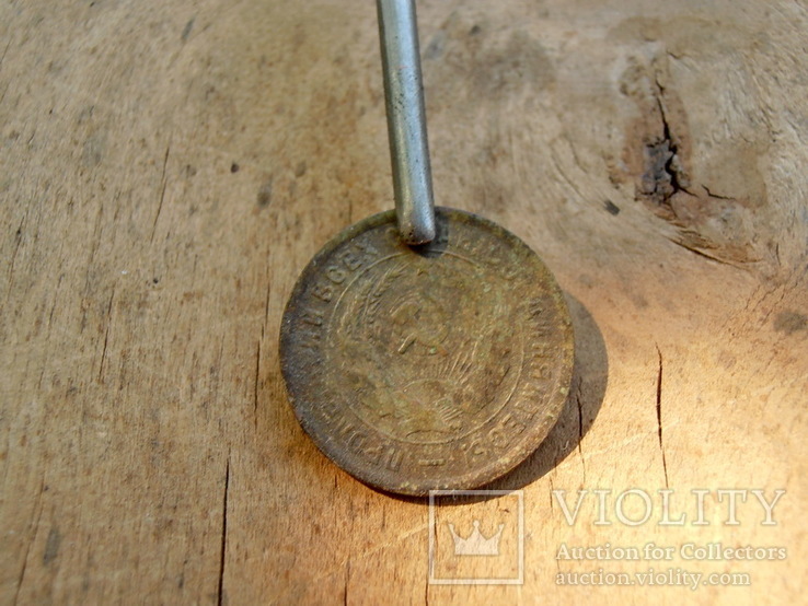 Две монеты с отклонением от оси., фото №3