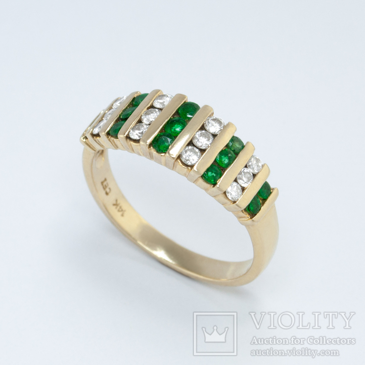 Золотое кольцо с натуральными изумрудами и бриллиантами, фото №2