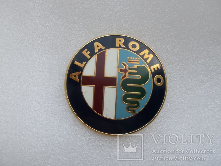 Эмблема Alfa Romeo