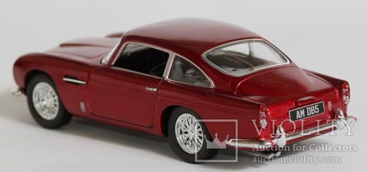 1:38 Kinsmart Aston Martin DB5, фото №9