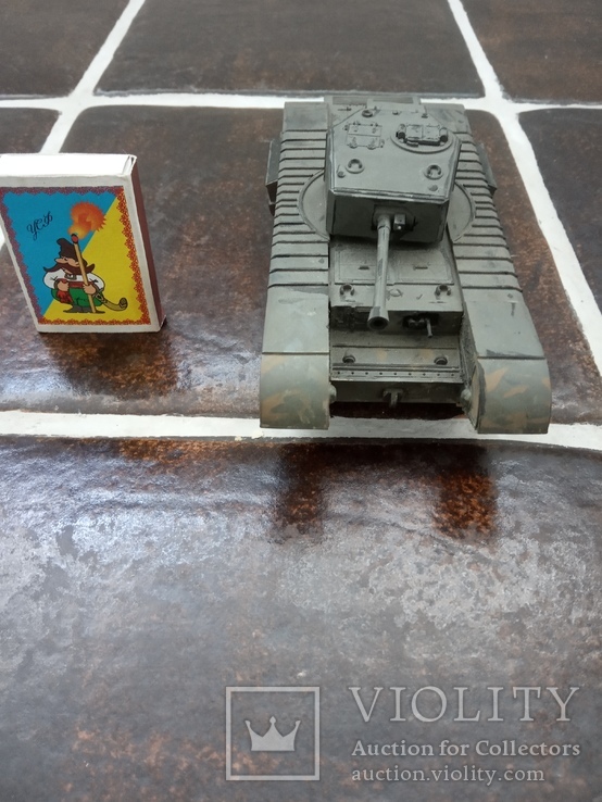 Модель танка Churchill, фото №3
