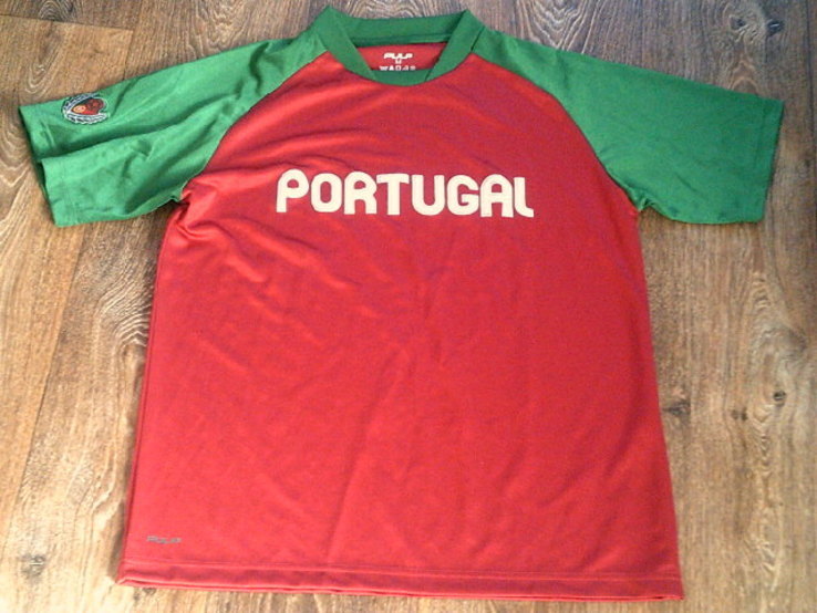 Portugal - фирменная футболка, фото №3