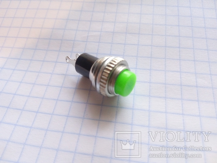 Кнопка малая , производства BOSH 2 pin. для пина металлоискателя (зеленого цвета)