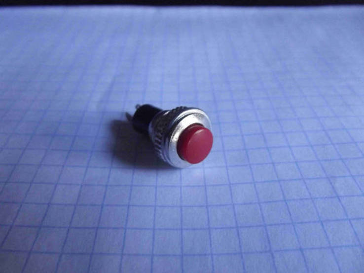 Кнопка малая , производства BOSH 2 pin. для пина металлоискателя