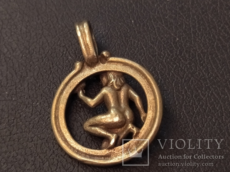 Дева коллекционная миниатюра брелок кулон бронза, фото №5