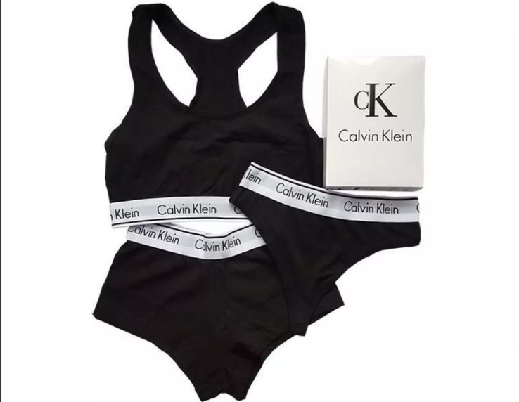 Комплект женского белья Calvin Klein топ+шорты+стринги (размер XL)