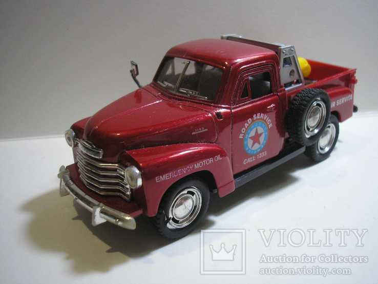 Chevrolet 3100 Pick-up 1953 производство Kinsmart