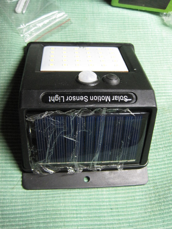 Уличный светильник аккумуляторный с солнечной панелью и датчиком движения, photo number 5