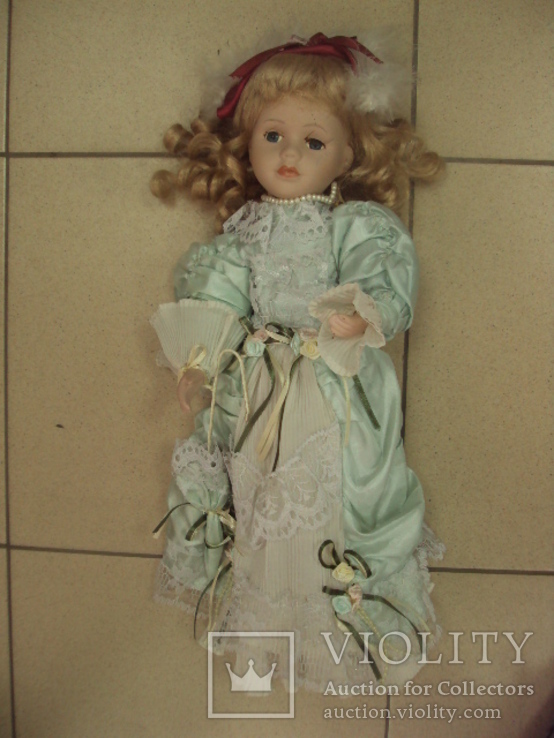 Фарфоровая кукла девочка с зонтиком в голубом платье 40 см, фото №2