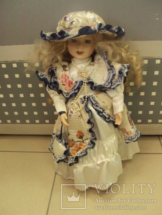Фарфоровая кукла девочка с сумкой, фото №2