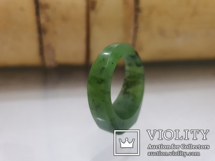 Перстень печатка из насыщенно зеленого Нефрита, фото №4