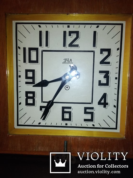 Большие настенные часы ЗЧЛ. (СССР) 1954г., фото №9