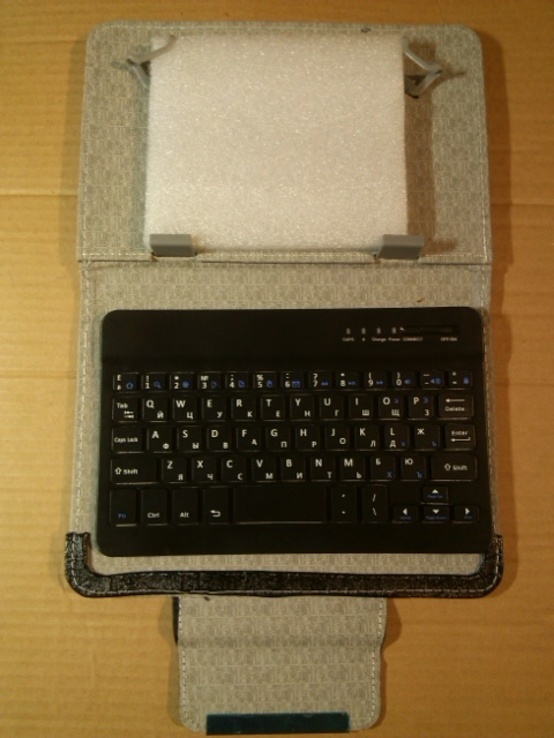 Bluetooth клавиатура - чехол для 7 - 8 дюймовых планшетов ., фото №2
